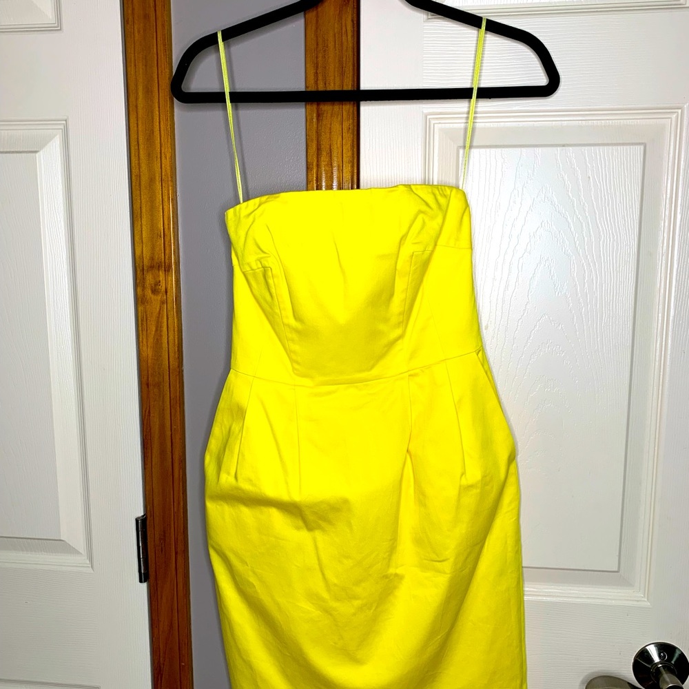 Express yellow cocktail dress!